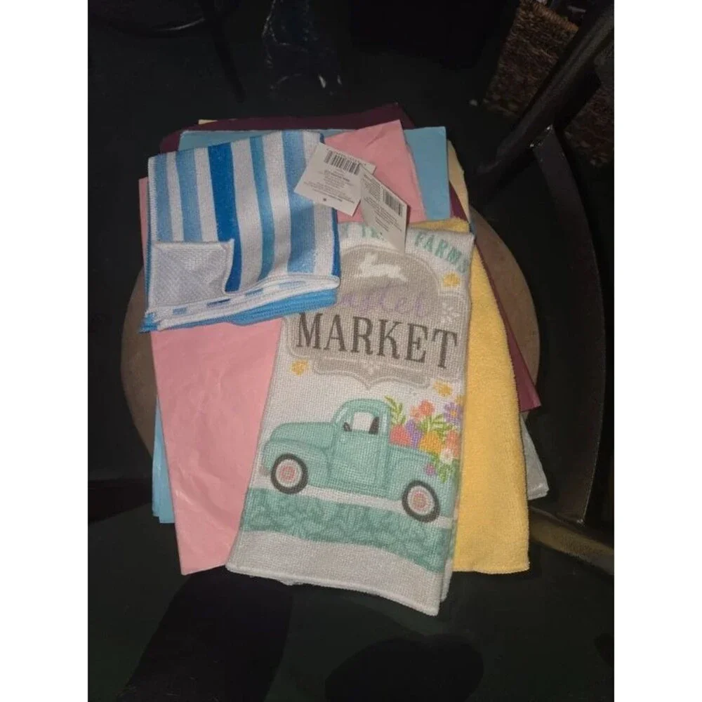 4 New Kitchen Towels